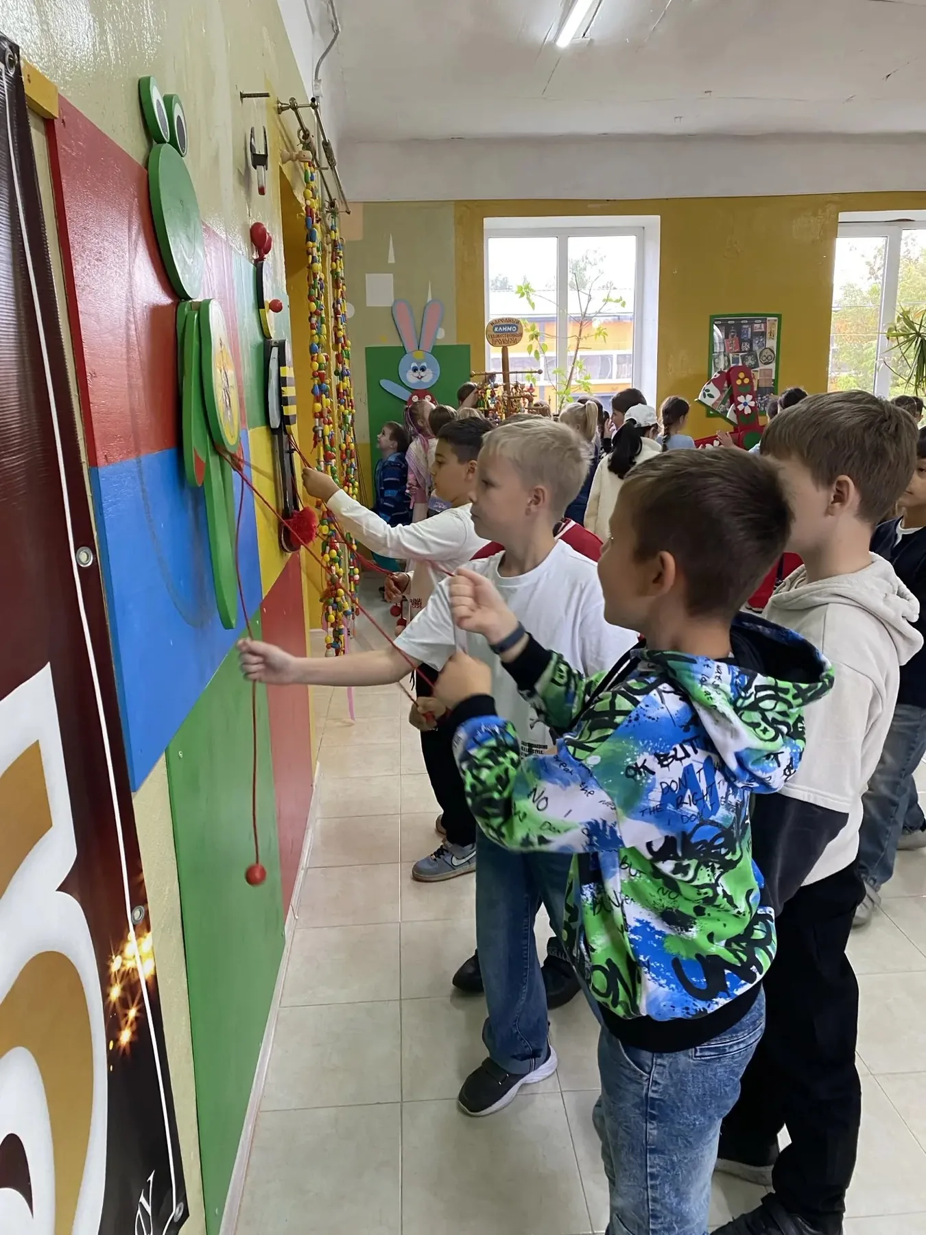 Командная игра в школьном пространстве